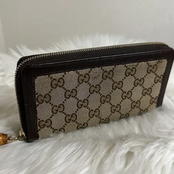 💯Authentic Gucci Zipped Long Wallet 🍀 - Picture 13 of 16